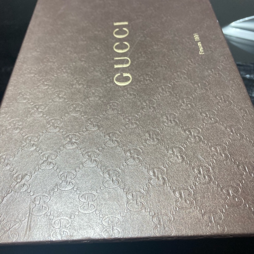 1984 Classic Gucci sneakers Brand new never worn size 9 1/2